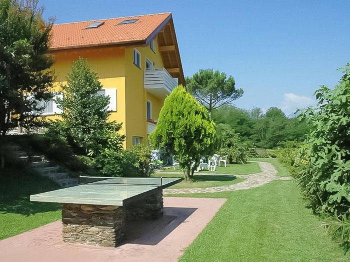 Bellavista A Garten Appartement Mit Pool Colico Εξωτερικό φωτογραφία